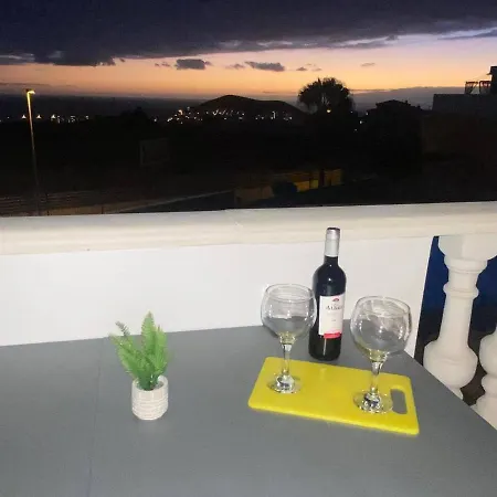 1 Bedroom Giuly Sea Views In Los Cristianos Exterior photo
